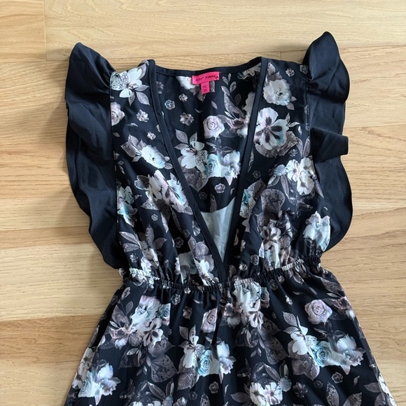 Betset Johnson Midi/Maxi Dress Floral Ruffle Sleeve Asymmetrical V-neck  Sz XS - Picture 4 of 11